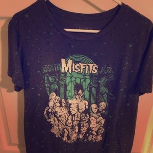 Hot topic misfits tee